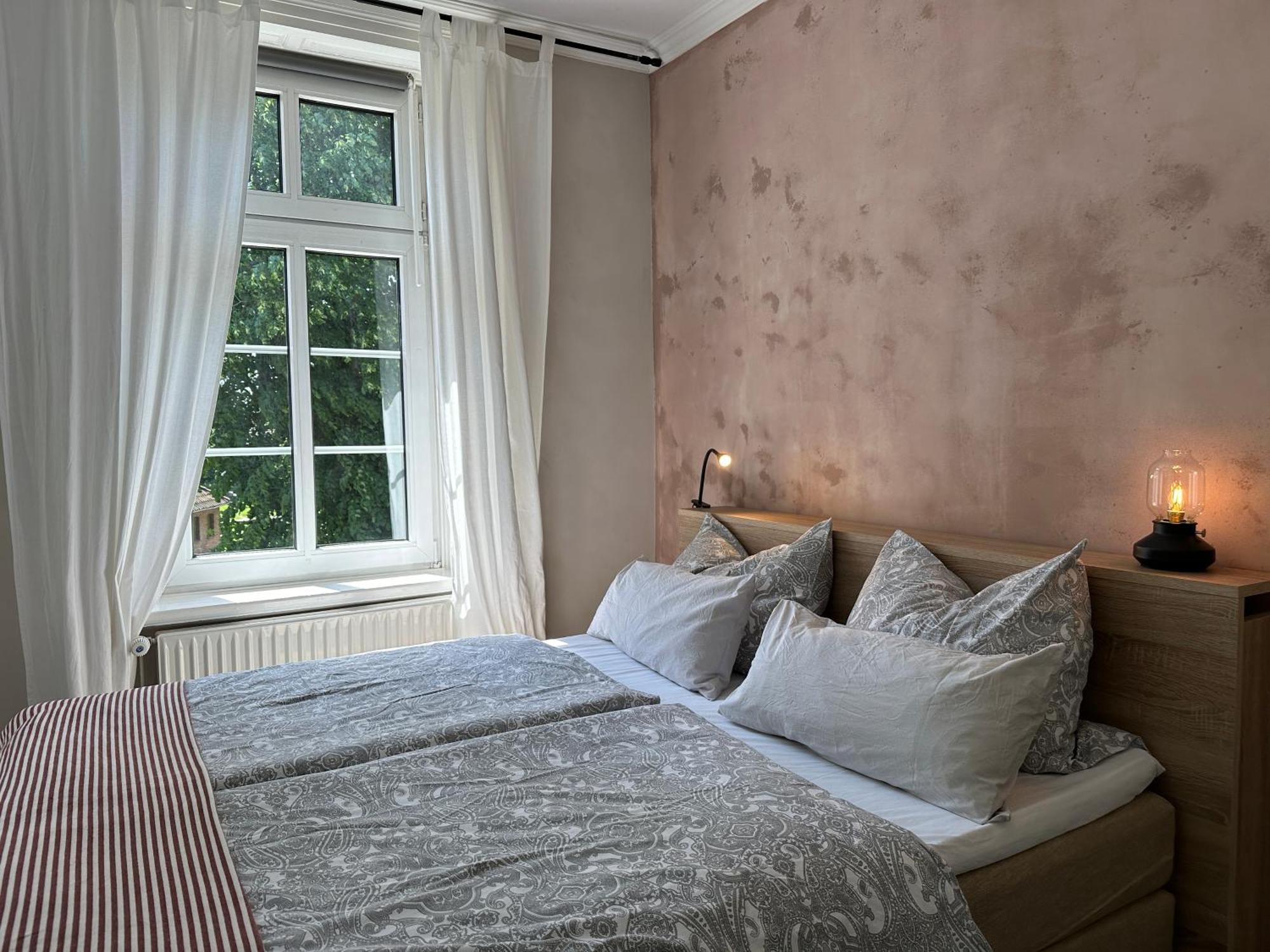 Altes Pastorat Bed and Breakfast Barmstedt Eksteriør billede