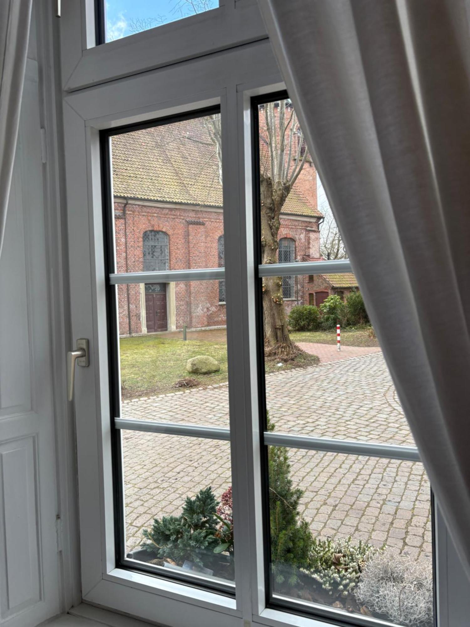 Altes Pastorat Bed and Breakfast Barmstedt Eksteriør billede